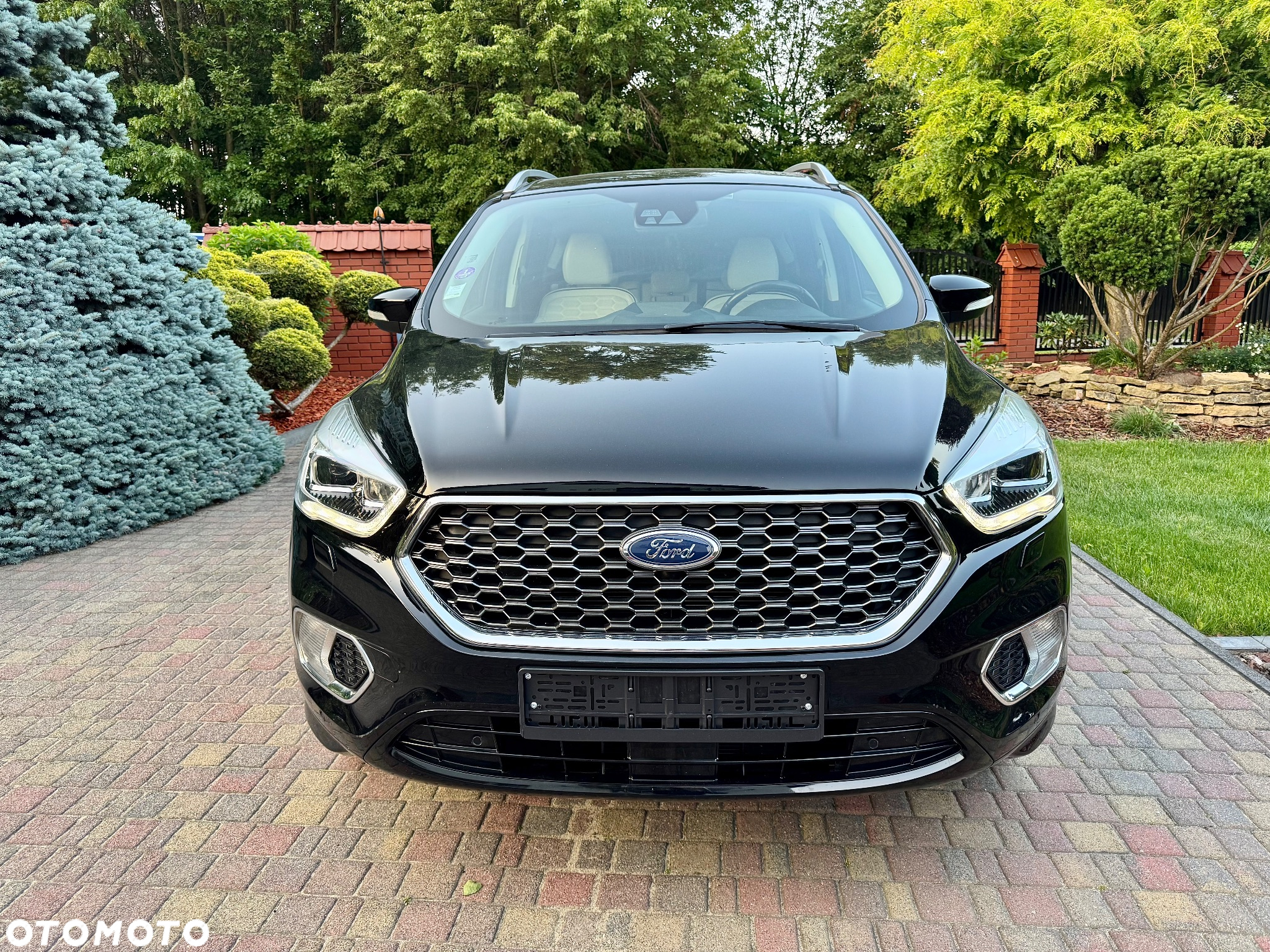 Ford Kuga 1.5 EcoBoost 2x4 Vignale - 3