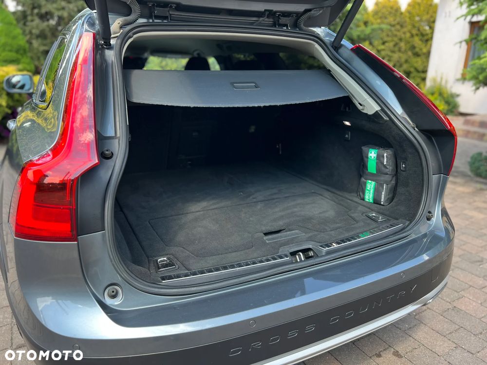 Volvo V90 Cross Country D4 SCR AWD - 9