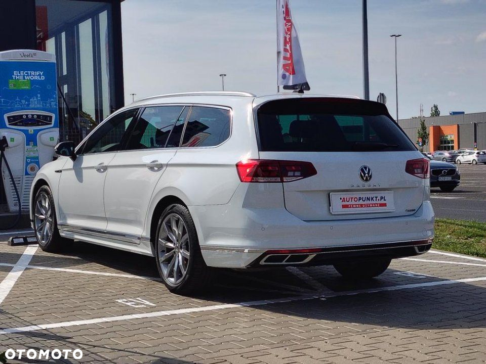 Volkswagen Passat - 7