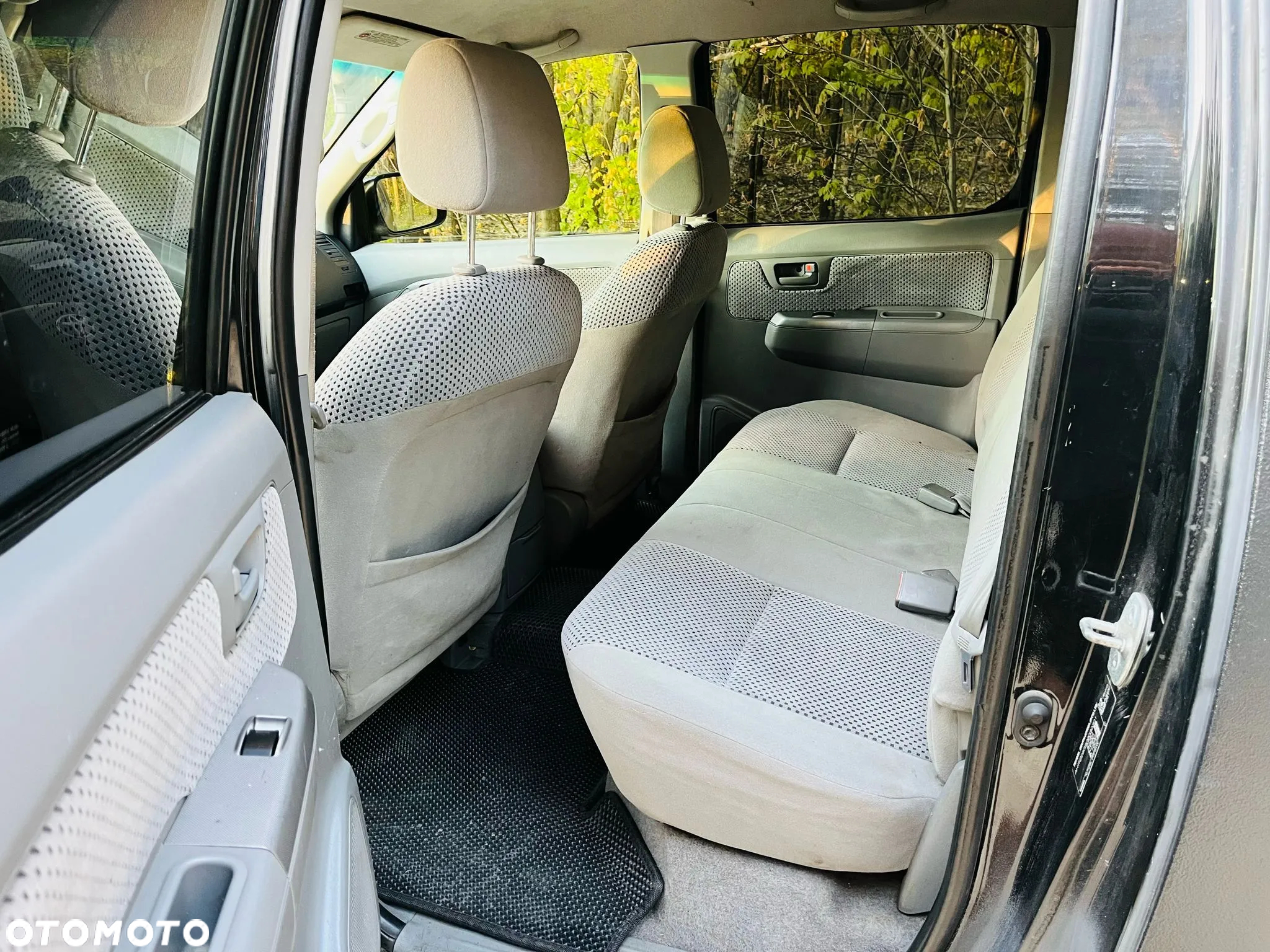 Toyota Hilux 3.0 D-4D Sol - 14