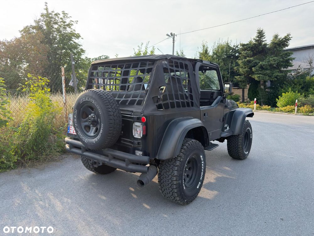 Jeep Wrangler - 3