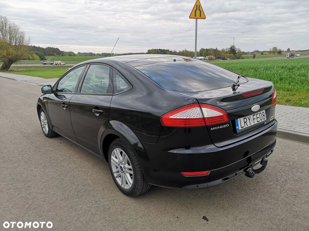 Ford Mondeo 1.8 TDCi Titanium - 21