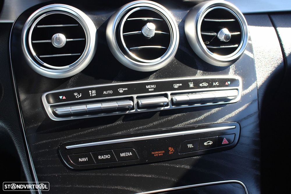 Mercedes-Benz C 300 de AMG Line - 40