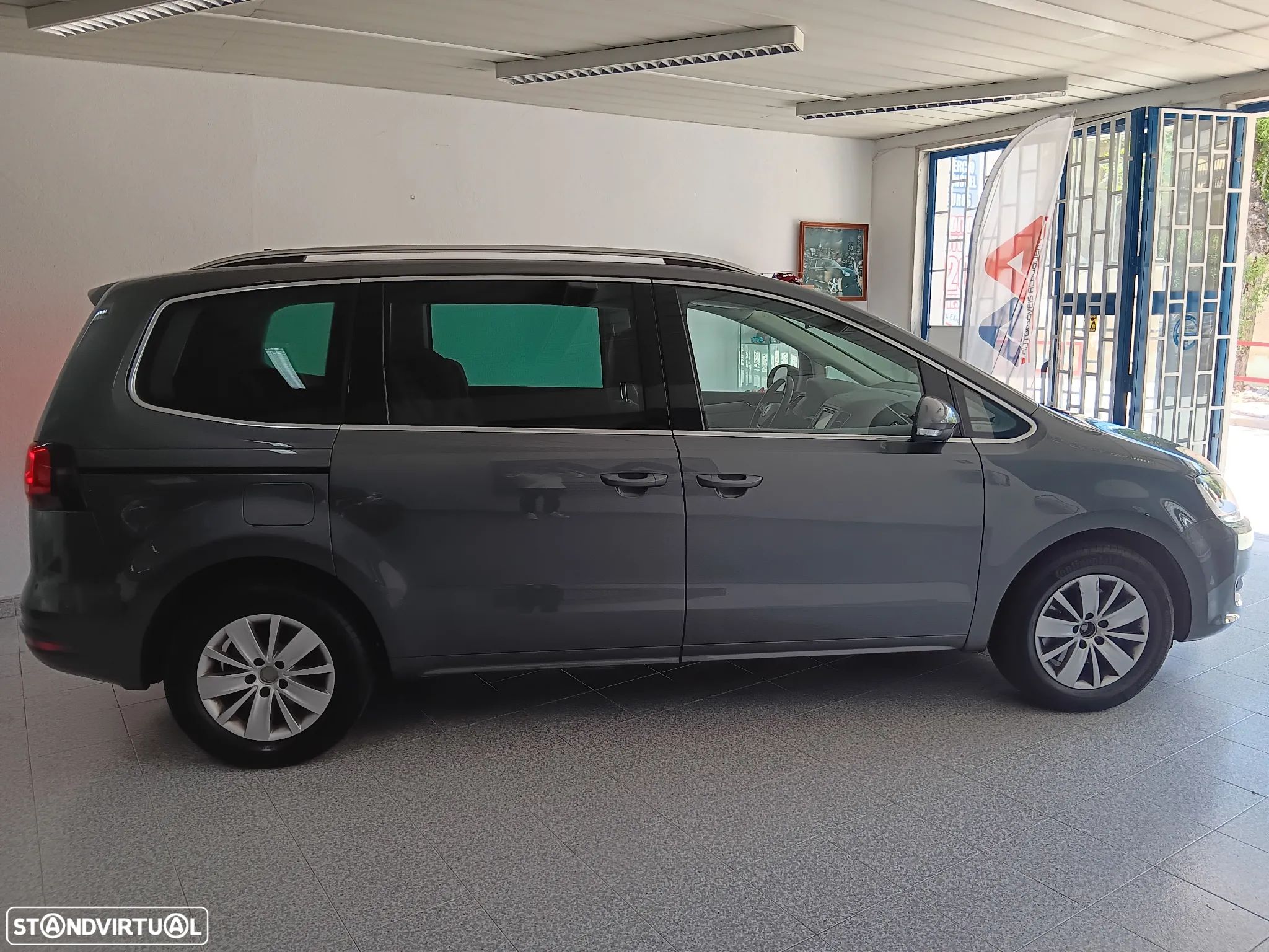 VW Sharan 2.0 TDI Confortline DSG - 1