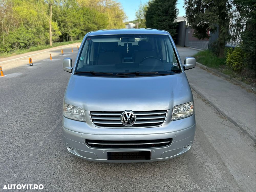 Volkswagen Multivan - 1