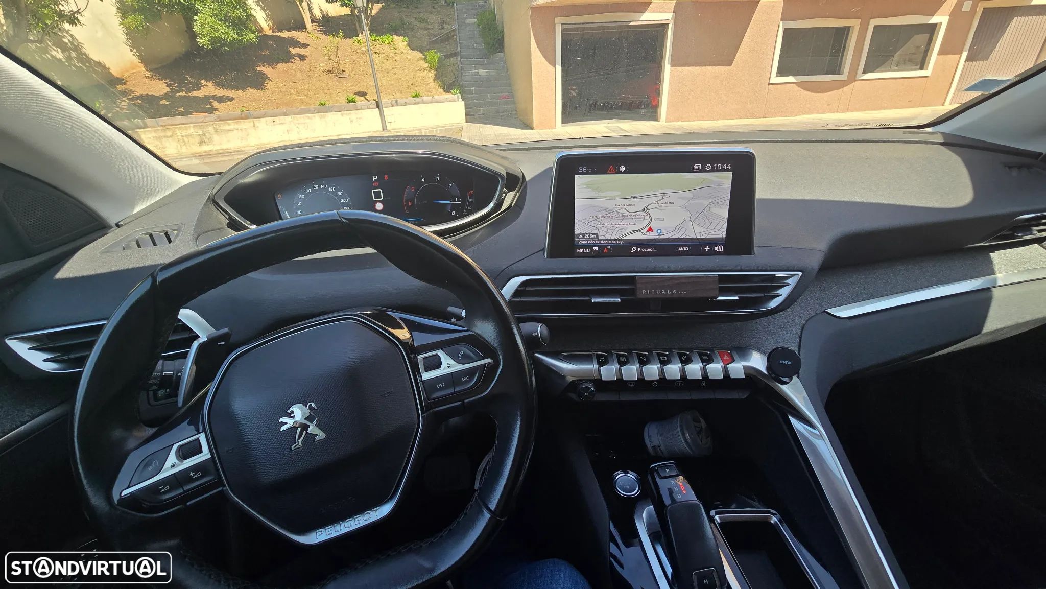 Peugeot 3008 1.5 BlueHDi Allure EAT8 - 1
