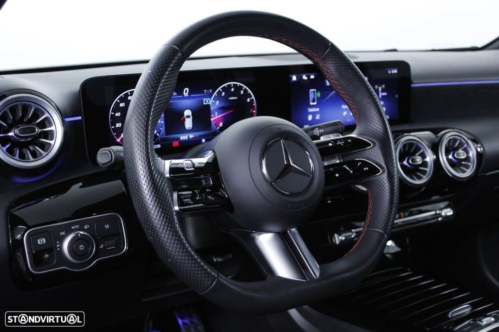 Mercedes-Benz A 200 Standard - 23