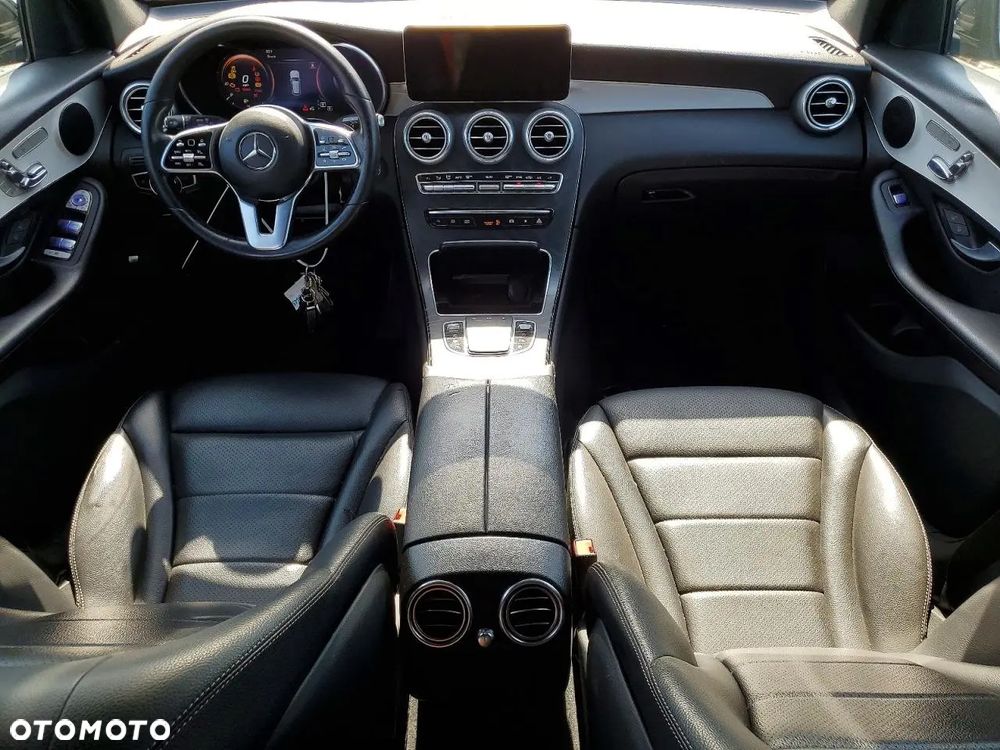 Mercedes-Benz GLC 300 4Matic 9G-TRONIC Avantgarde Advanced - 8