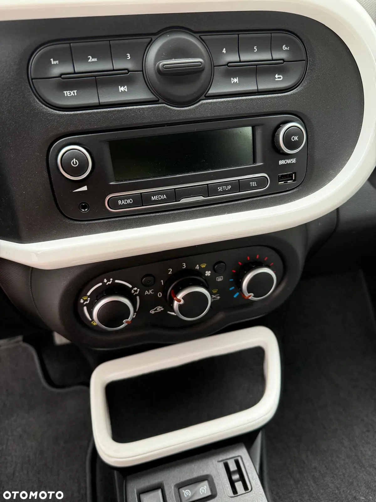 Renault Twingo ENERGY TCe 90 Experience - 12