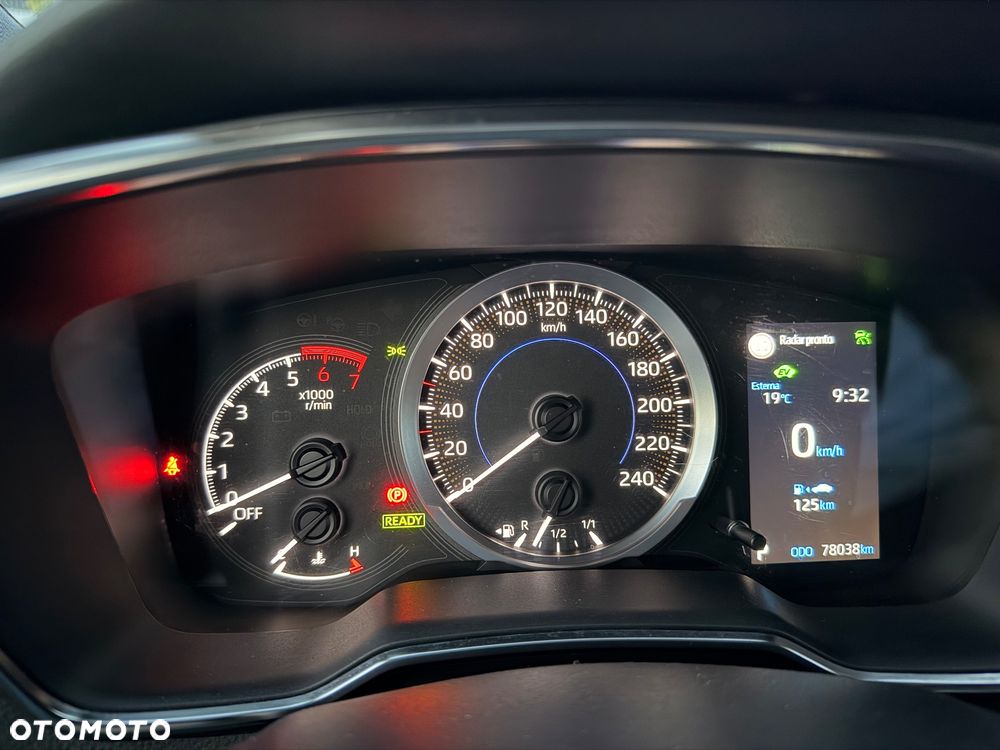 Toyota Corolla 1.8 Hybrid Comfort - 27