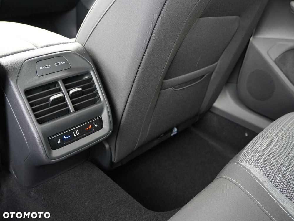 Skoda Superb 2.0 TSI Drive DSG - 34