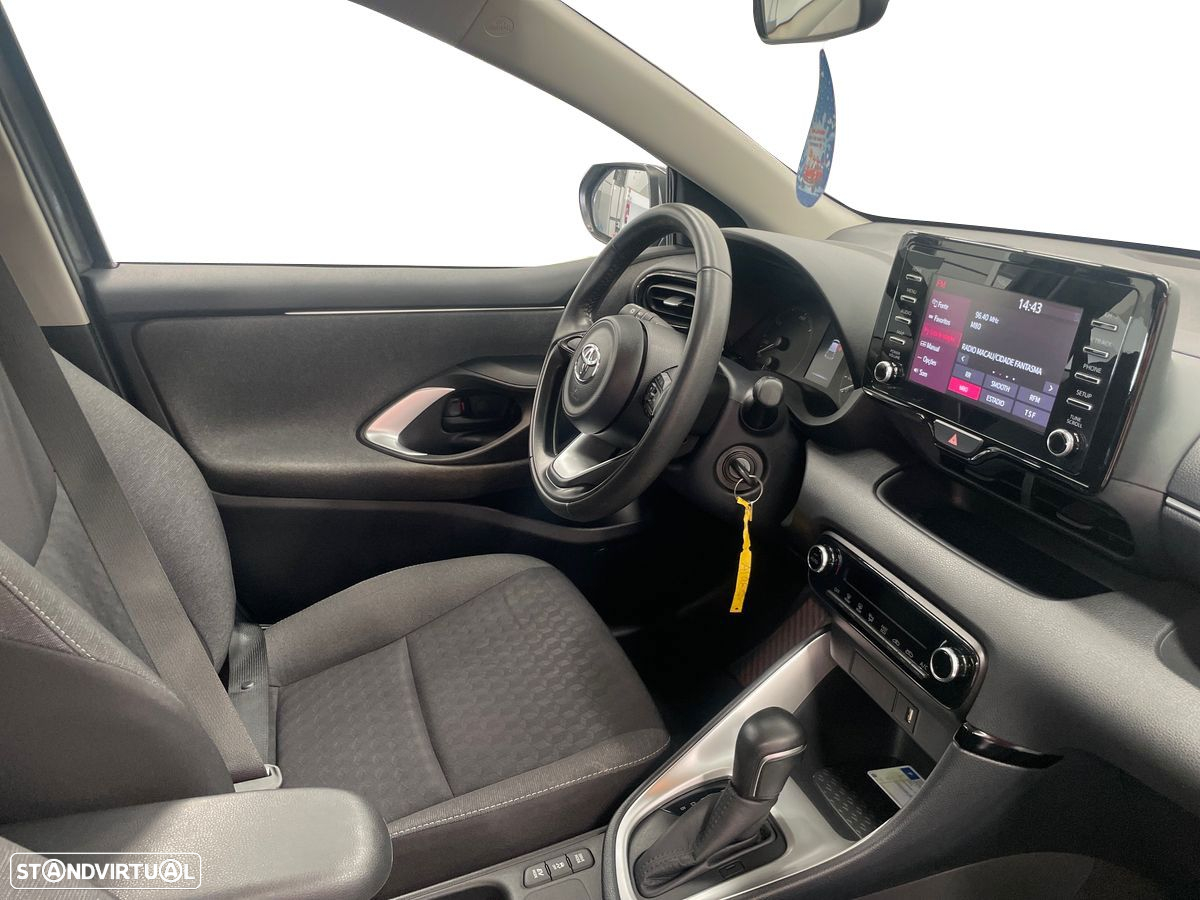 Toyota Yaris - 4