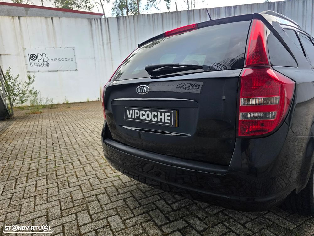 Kia Ceed SW 1.6 CRDi EX ISG - 33