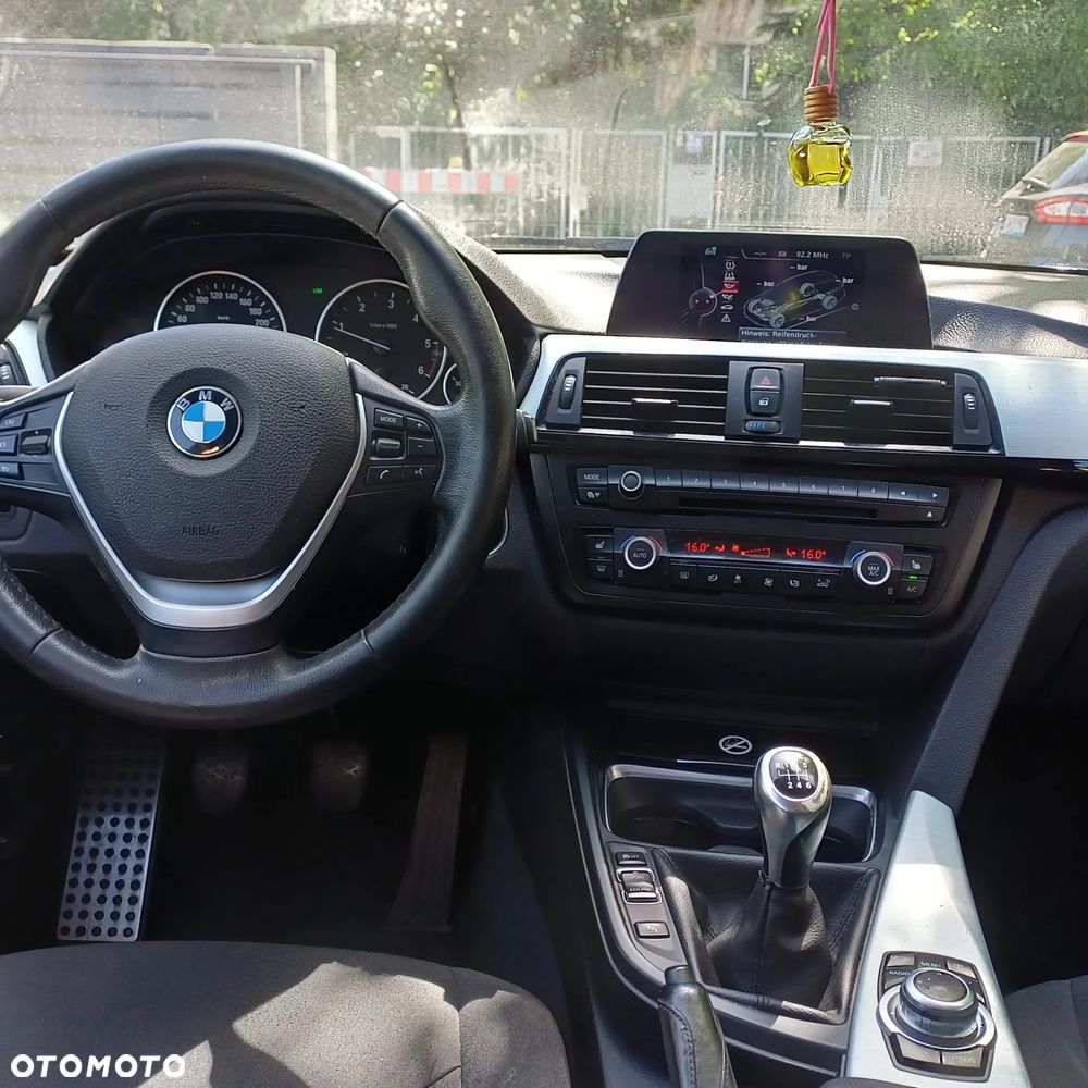 BMW Seria 3 316d Edition Luxury Line Purity - 9