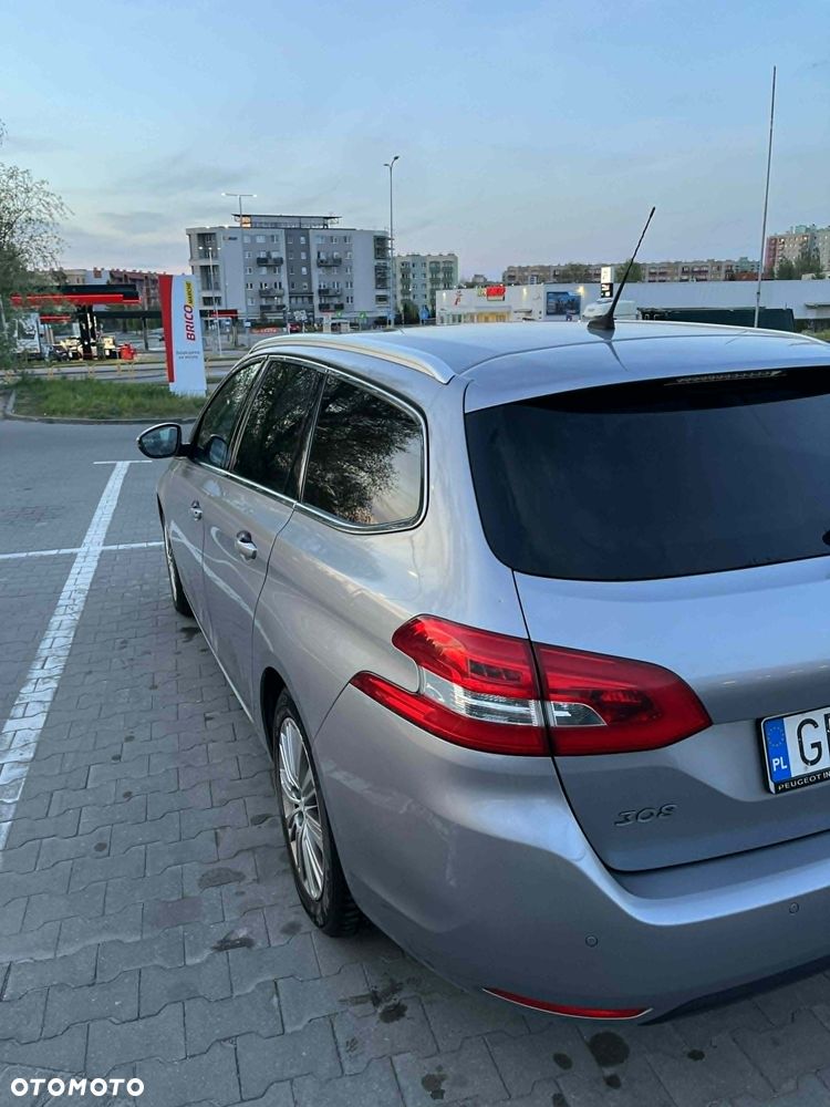 Peugeot 308 1.5 BlueHDi Active S&S EAT8 - 11