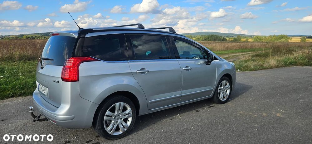 Peugeot 5008 - 5