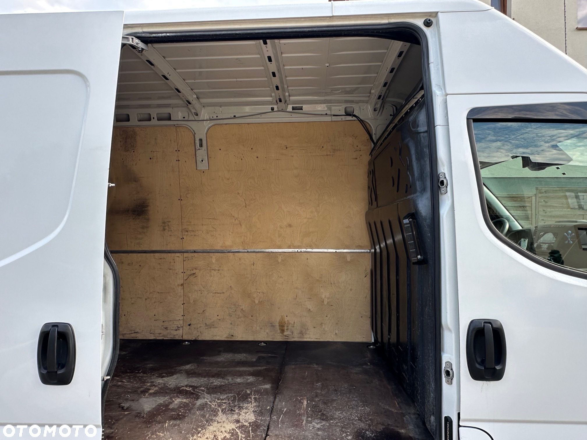 Iveco Daily 35C18 3.0 HPI 2020 r. Furgon , Bliźniak , Maxi , Max - 16
