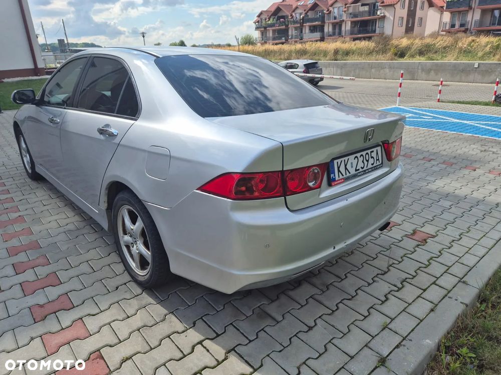 Honda Accord 2.0 Executive - 4