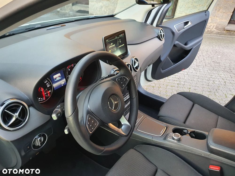 Mercedes-Benz Klasa B 180 (CDI) d 7G-DCT - 17