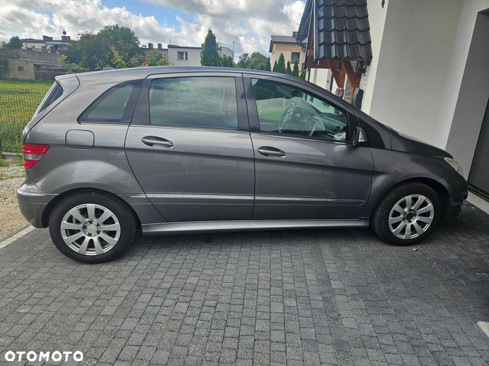 Mercedes-Benz Klasa B - 2