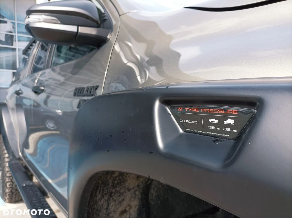 Toyota Hilux 2.8 D-4D mHEV Double Cab Invincible 4x4 - 25