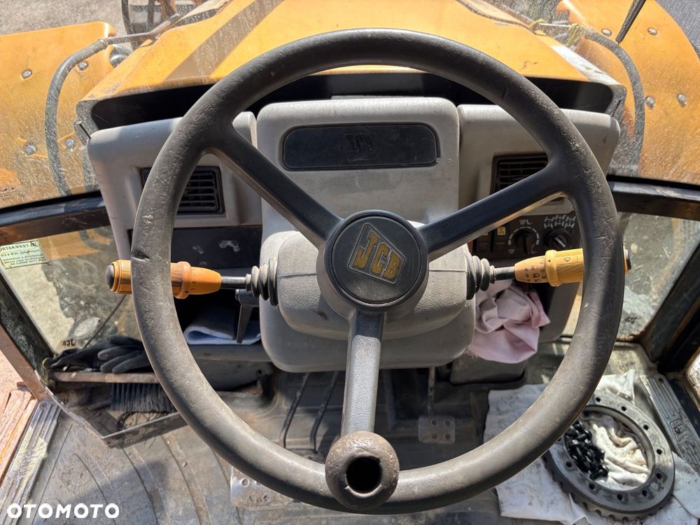 JCB 4Cx 4X4 - 18