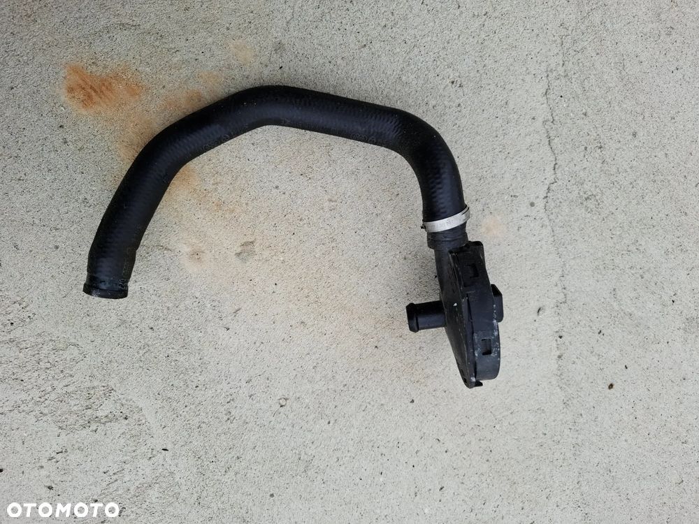 Odma Przewód Zawór Separator Oleju Silnika 4.2 Odpowietrzenie 077103245B Audi VW - 1
