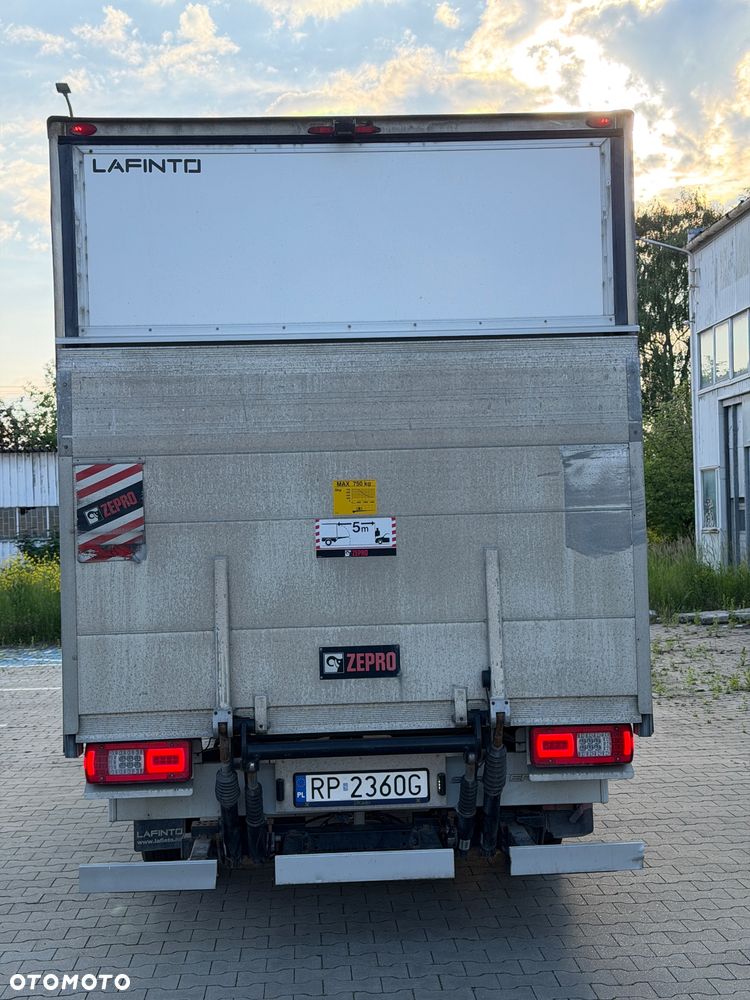 Mercedes-Benz SPRINTER 907 - 10