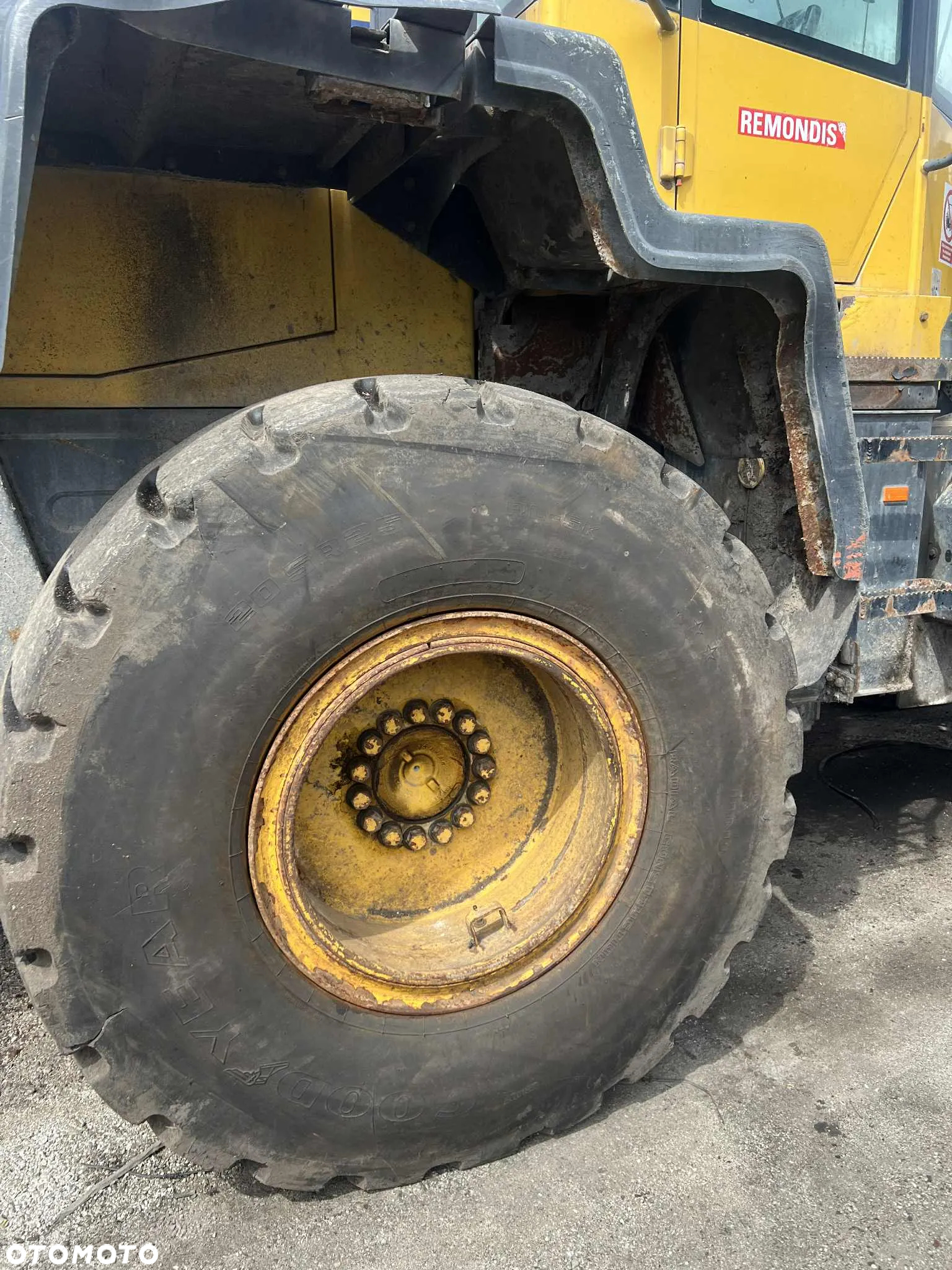 Komatsu - 3