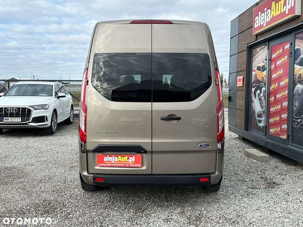 Ford Transit Custom 310 L2H1 Limited - 12