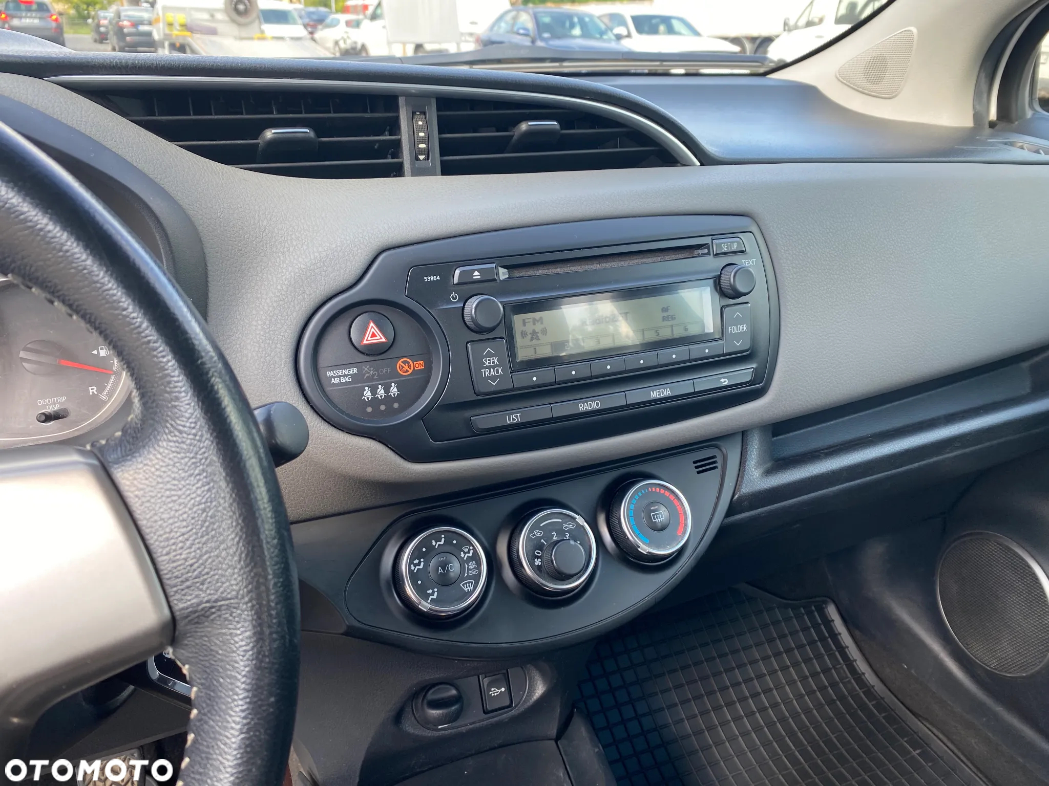Toyota Yaris 1.0 Life - 12