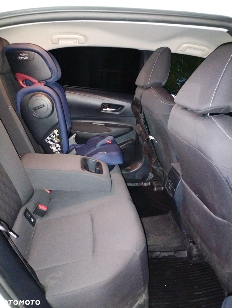 Toyota Corolla - 10