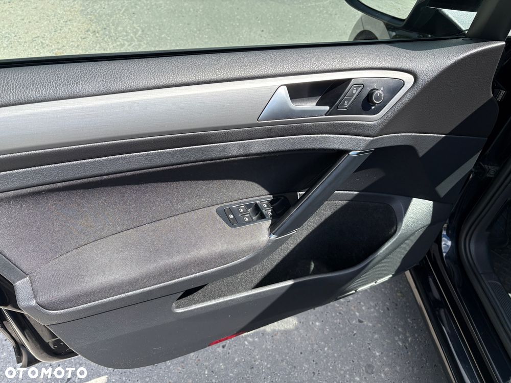 Volkswagen Golf VII 1.6 TDI BMT Comfortline - 15