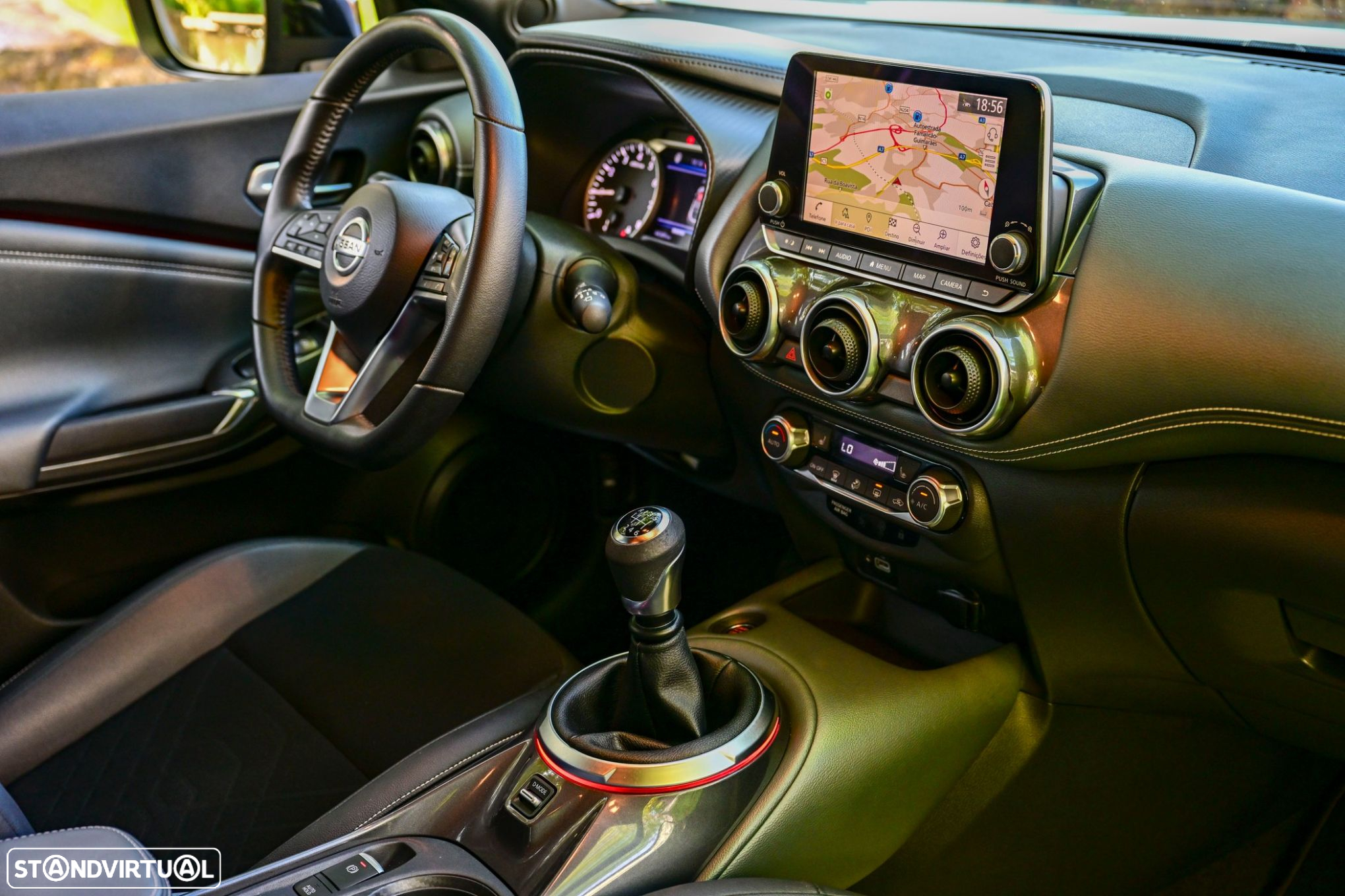 Nissan Juke 1.0 DIG-T Tekna - 25