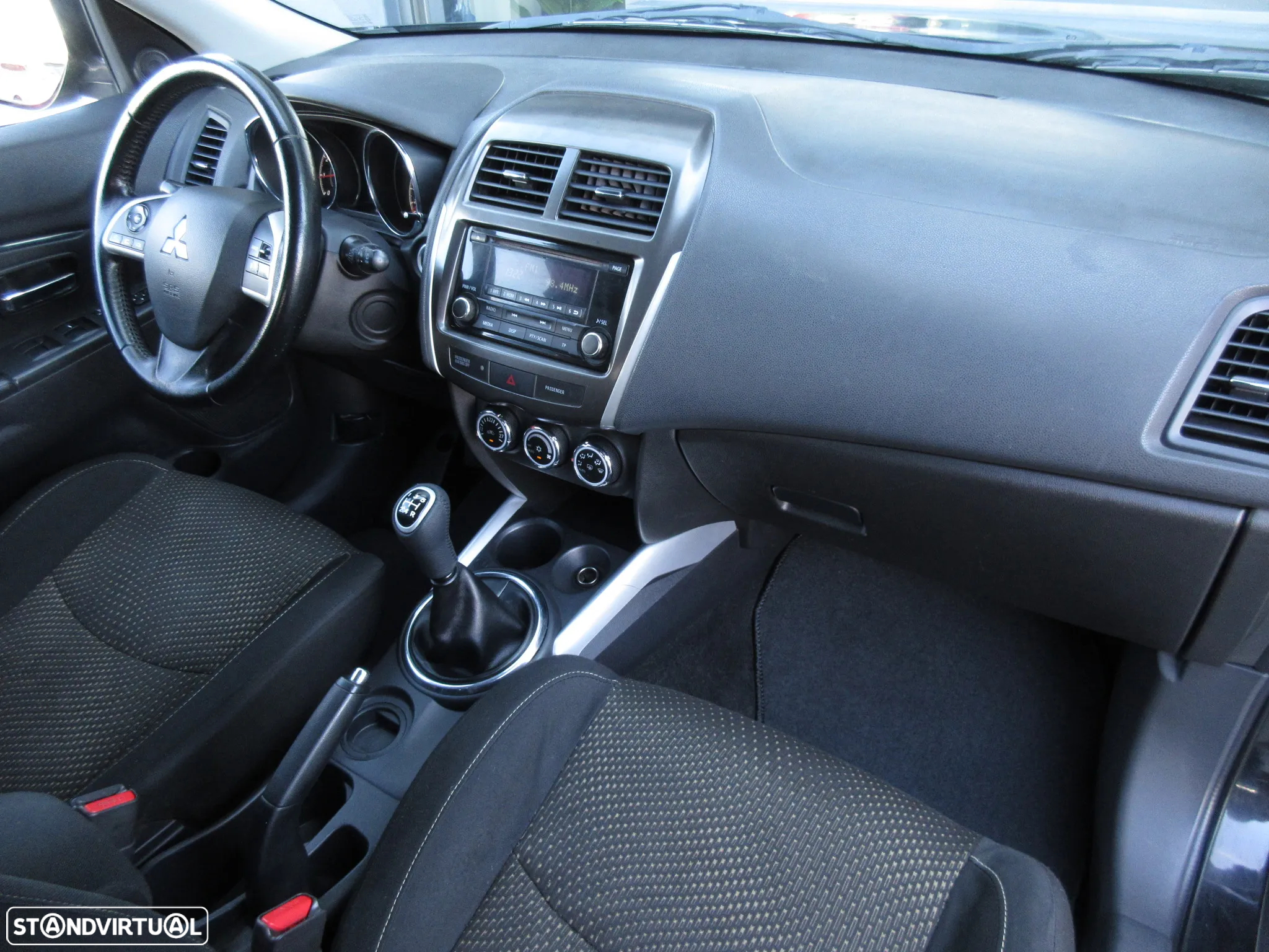 Mitsubishi ASX 1.6 Cross City - 27