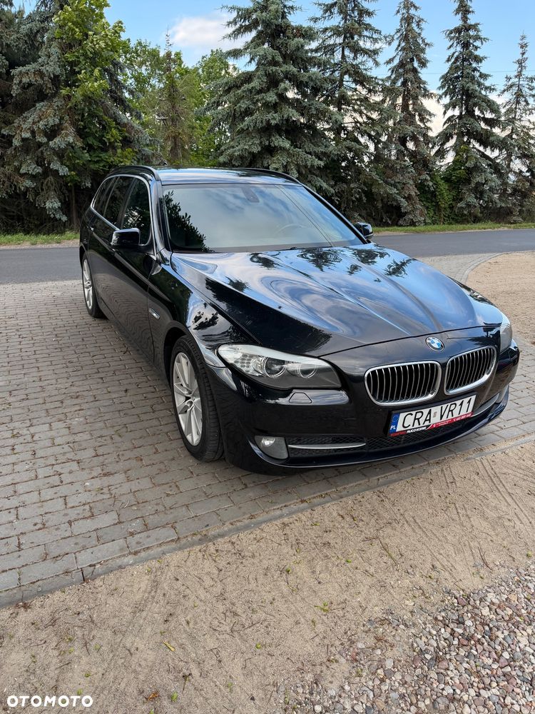 BMW Seria 5 525d - 1