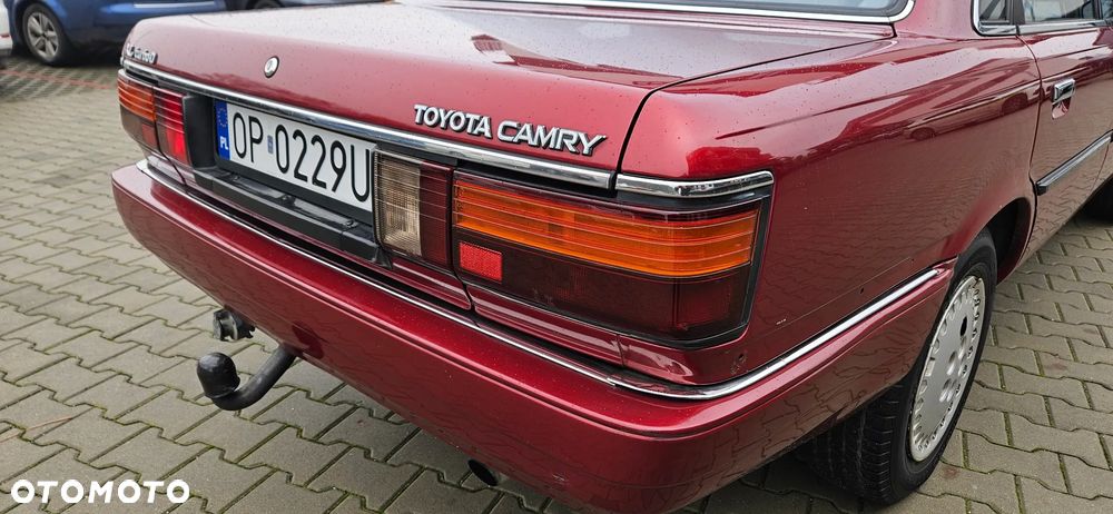 Toyota Camry 2.0 TD GL - 20