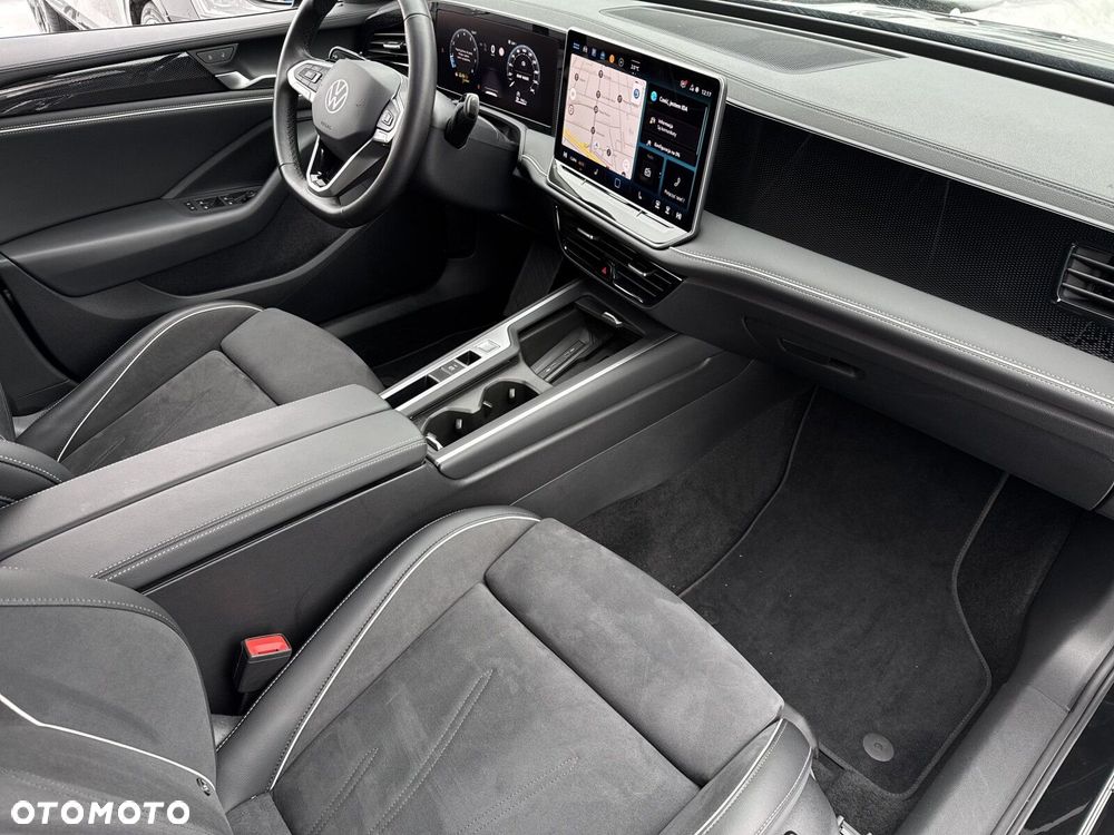 Volkswagen Passat - 12