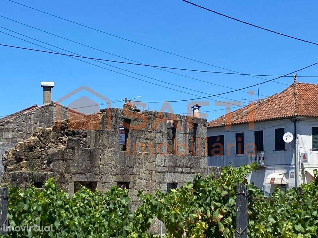 Moradia Independente para reconstruir Viseu Tondela - Grande imagem: 2/53
