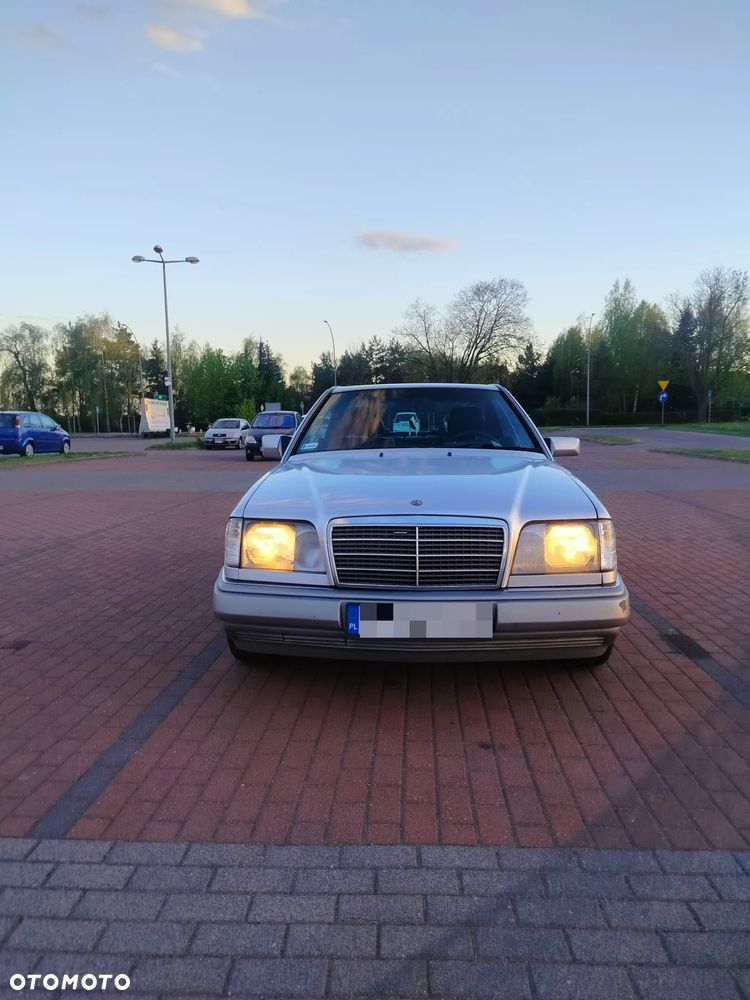 Mercedes-Benz Klasa E - 15