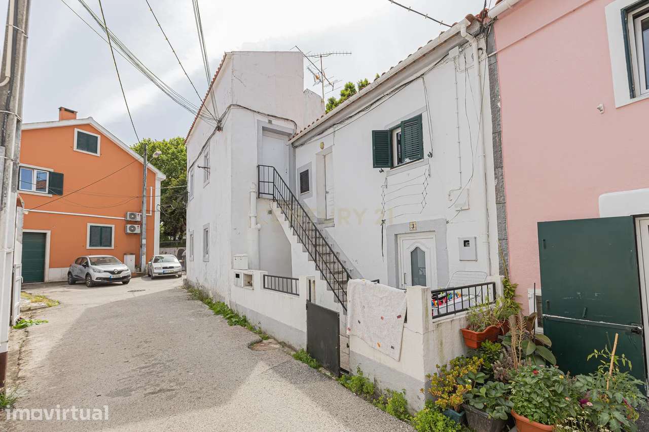 PRÉDIO TOTALMENTE RENOVADO EM FRIELAS – INVESTIMENTO COM RENTABILIDADE - Grande imagem: 3/42