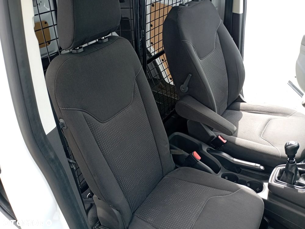 Ford Transit Courier Ambiente - 34