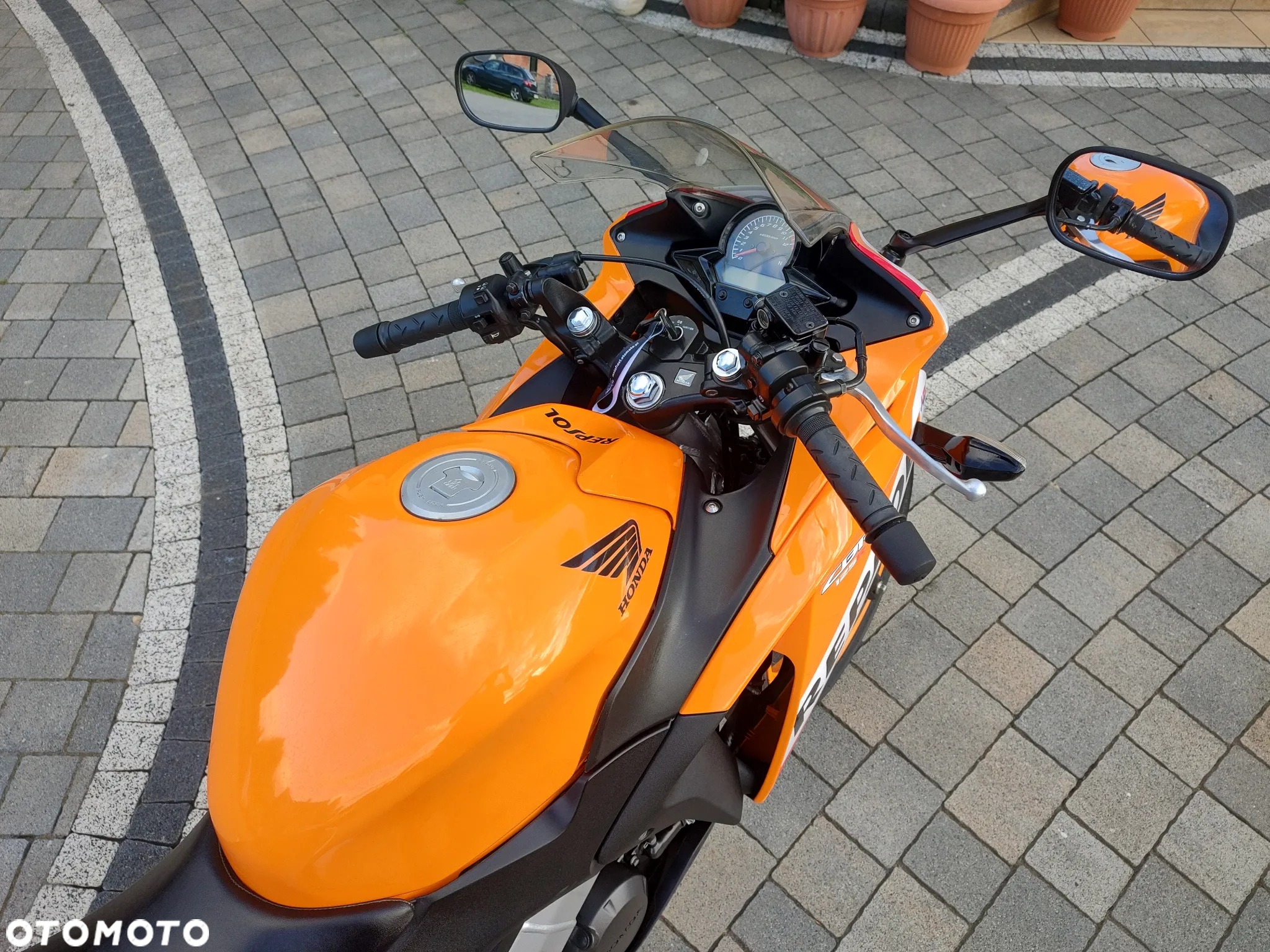Honda CBR - 8