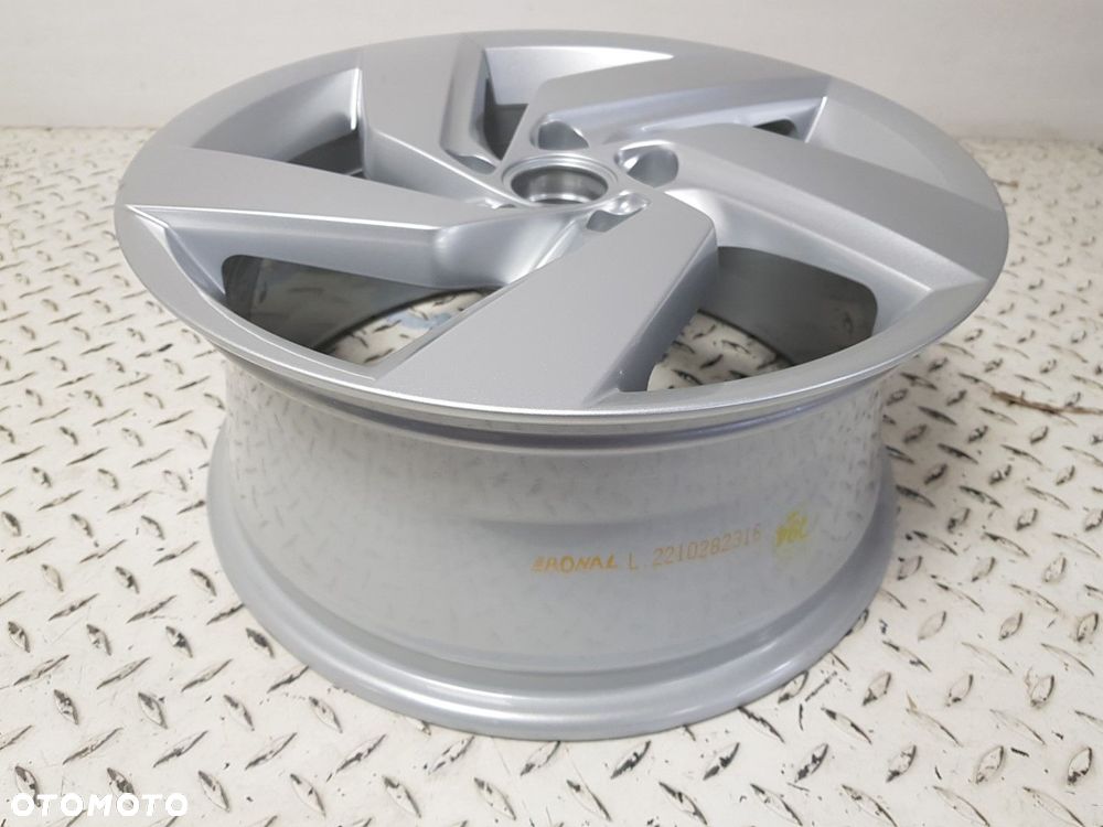 NOWA ORYGINALNA FELGA ALUMINIOWA ALUFELGA VW GOLF VIII 8 5H0  17 x 7,5j  5x112 ET51 5H0601025E - 3