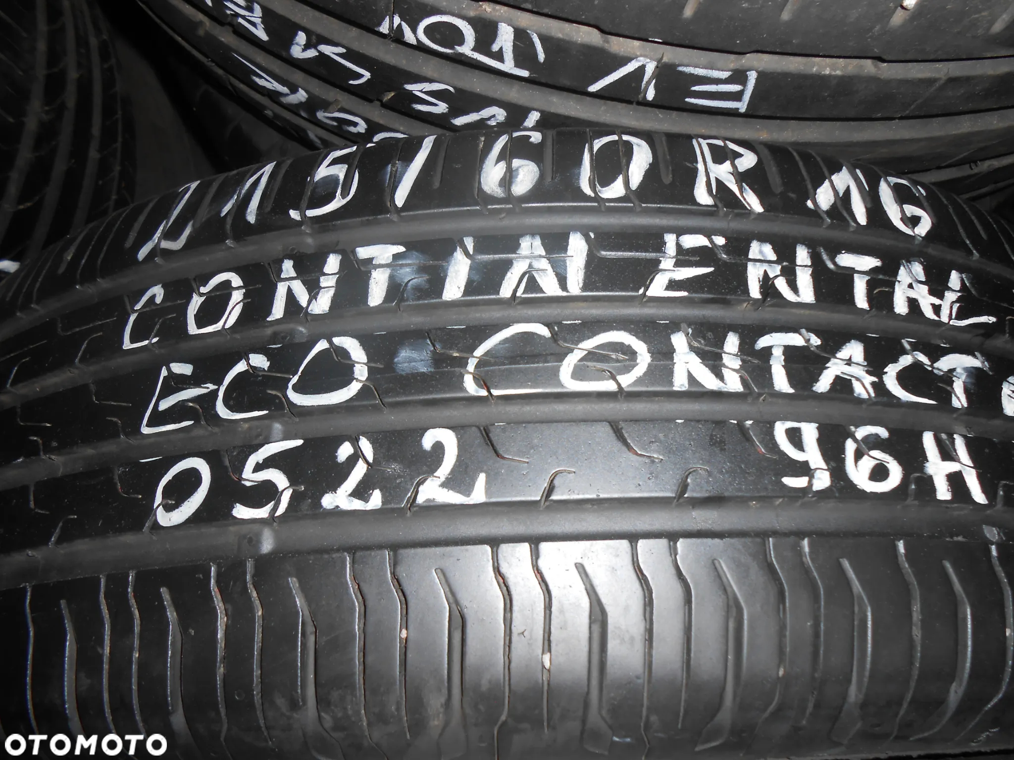 OPONY 215/60R17 CONTINENTAL CONTI ECO CONTACT 5 DOT 0522 / 3920 7MM - 2