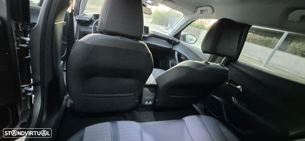 Peugeot 2008 1.2 PureTech Allure Pack - 8