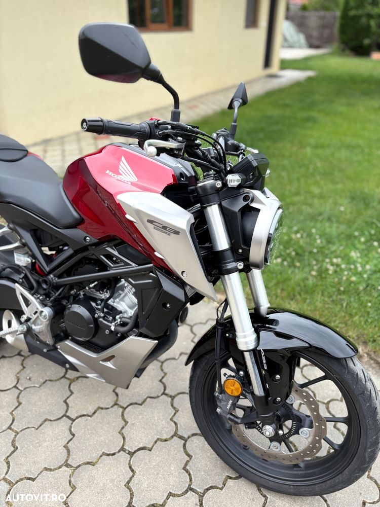 Honda CB 125R - 3