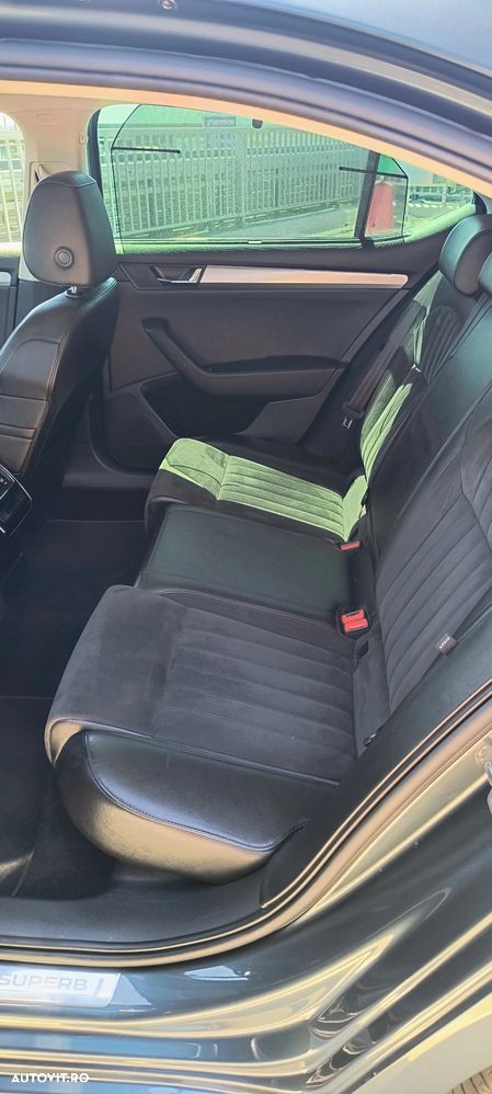 Skoda Superb 2.0 TDI DSG Style - 10