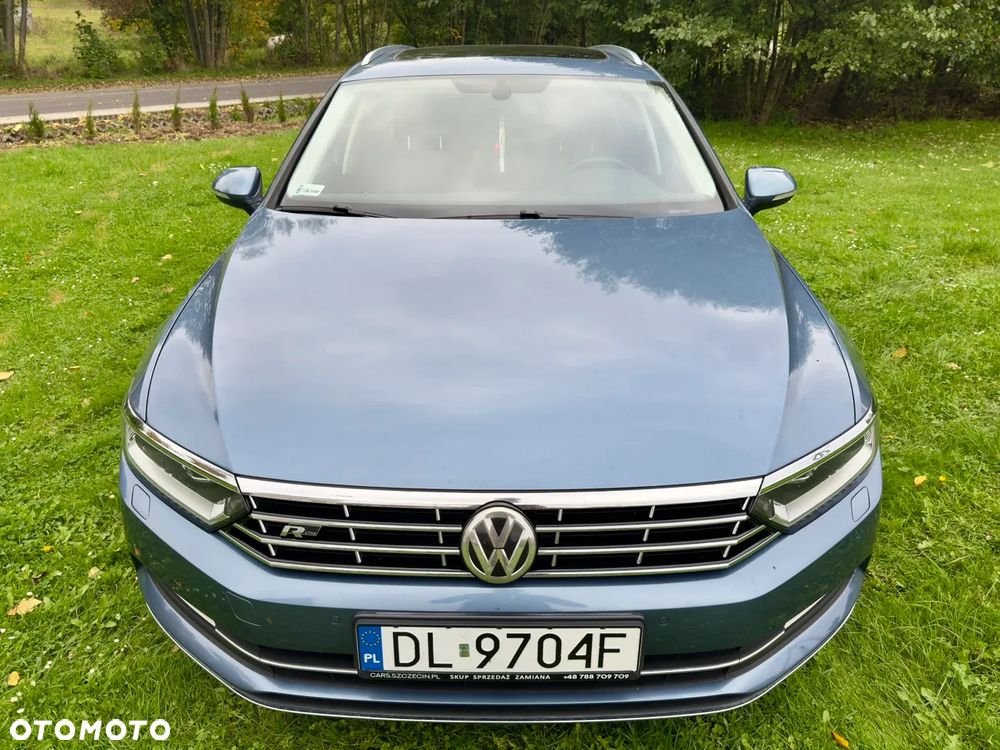 Volkswagen Passat 2.0 TDI SCR Highline - 14