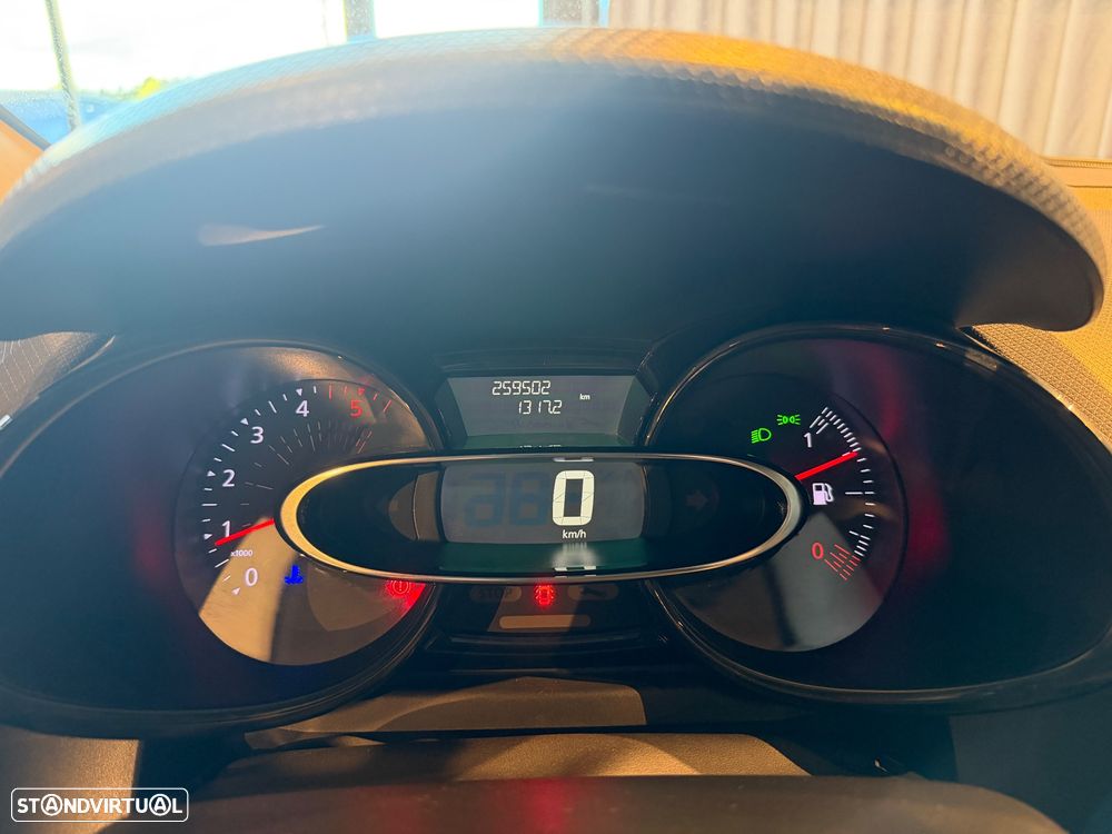 Renault Clio 1.5 dCi Limited EDition - 26